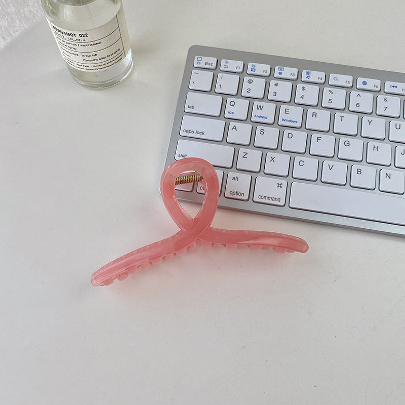 Vintage Curve Hair Claw – Chic & Strong Hold MERLIÁ