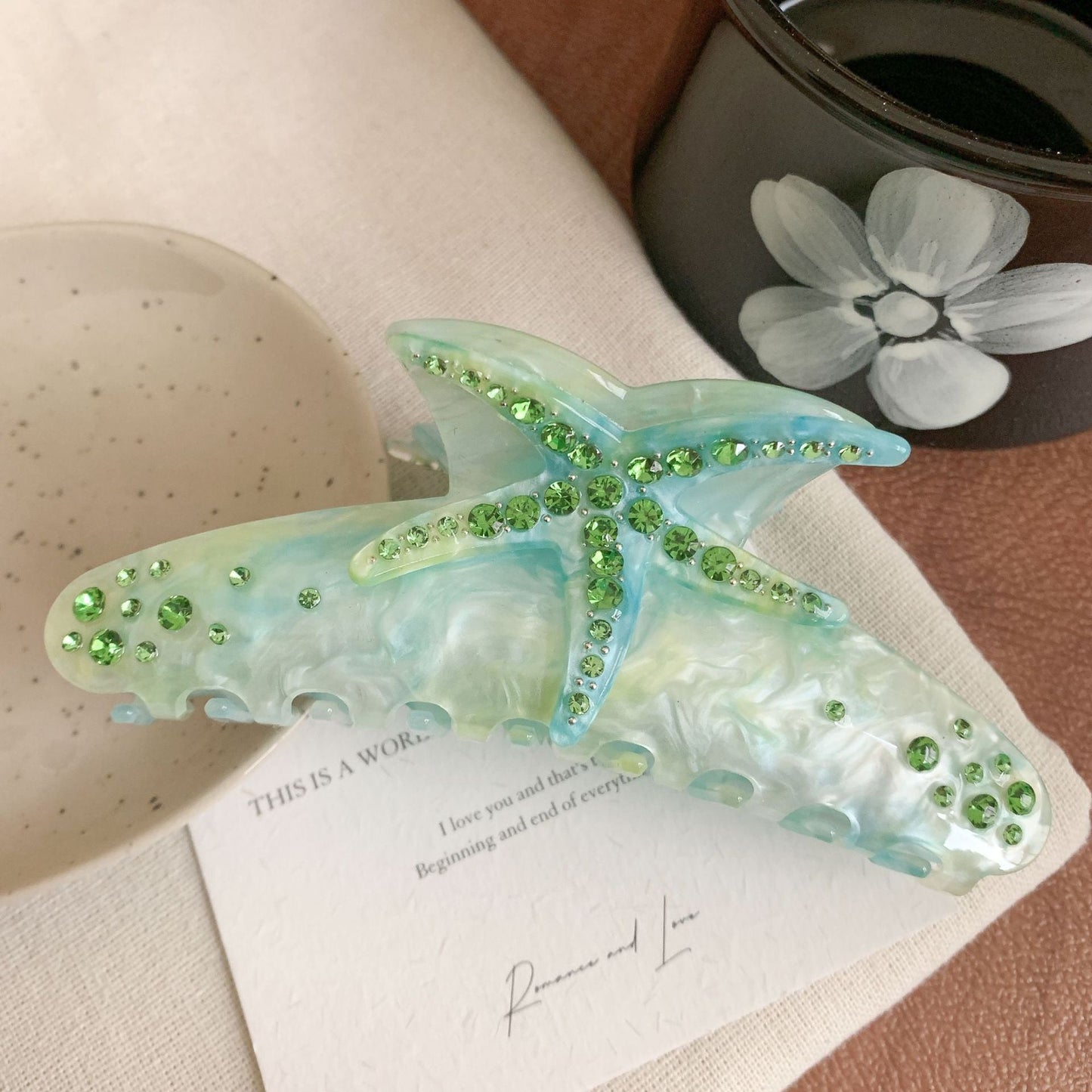 "Starfish" Acetate Hair Claw - Ocean Vibes🐬 MERLIÁ