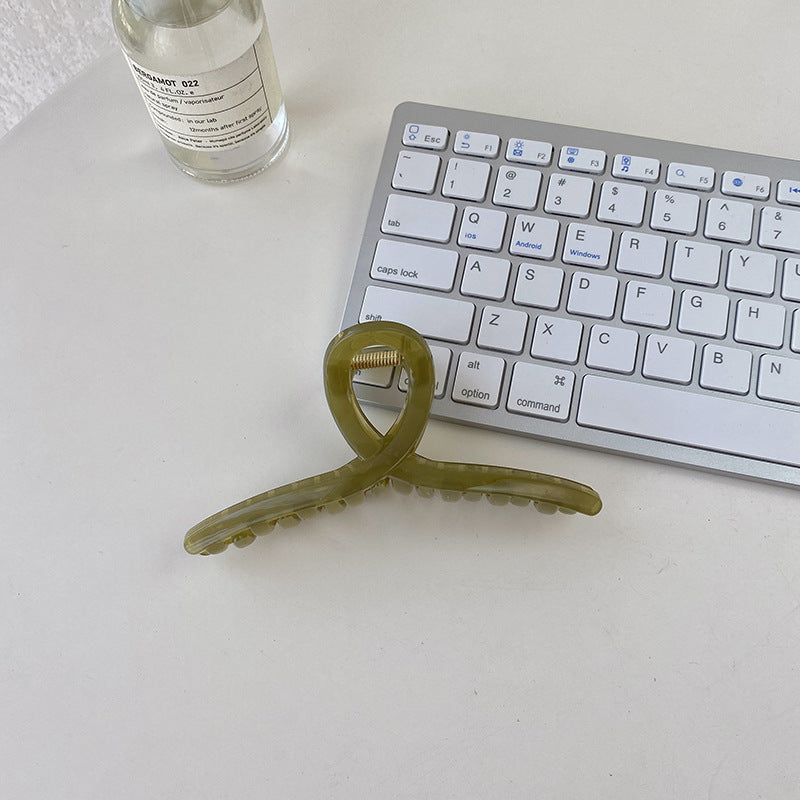 Vintage Curve Hair Claw – Chic & Strong Hold MERLIÁ