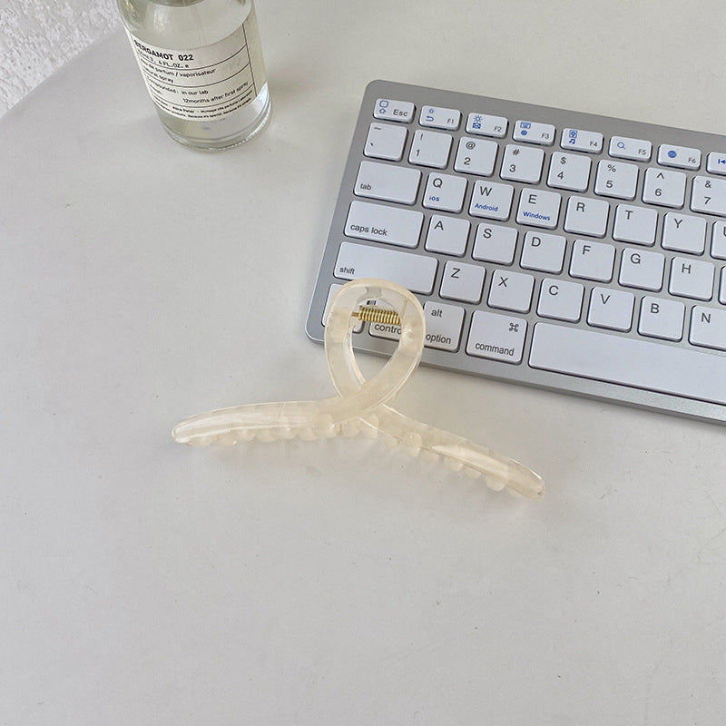 Vintage Curve Hair Claw – Chic & Strong Hold MERLIÁ