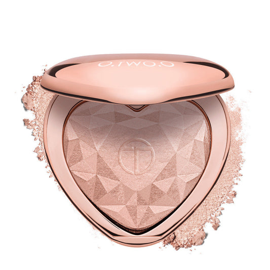 Heart-Shaped Highlighter – Radiant Glow & Smooth Finish MERLIÁ
